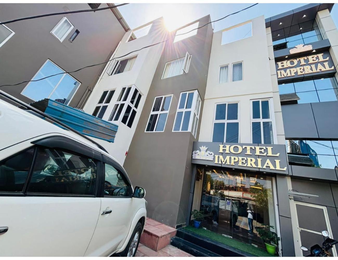 Homestay Imperial, *